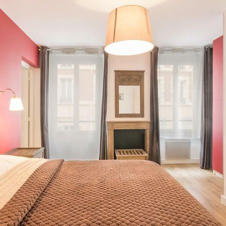 Les Toits De Paris Bed & Breakfast Eksteriør bilde