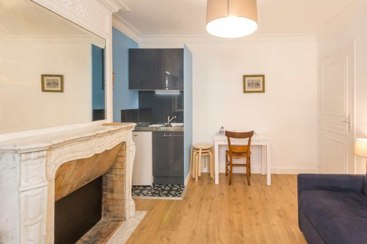 Les Toits De Paris Bed & Breakfast Eksteriør bilde